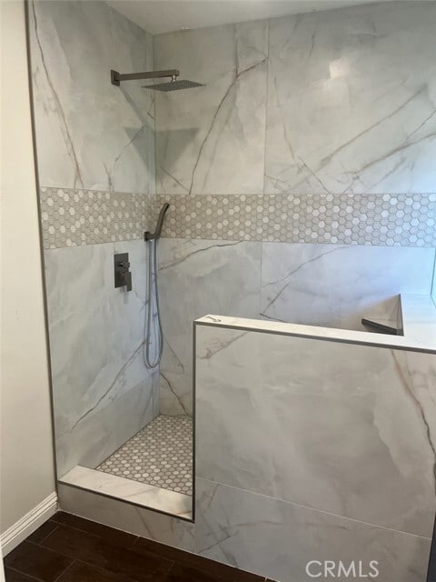 Building Photo - 588 W 17th St