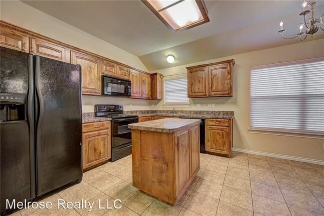 Building Photo - 3 br, 2 bath House - 2429 NW 158th Street