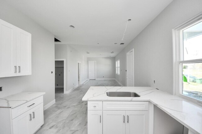 Building Photo - 7160 Rook Blvd