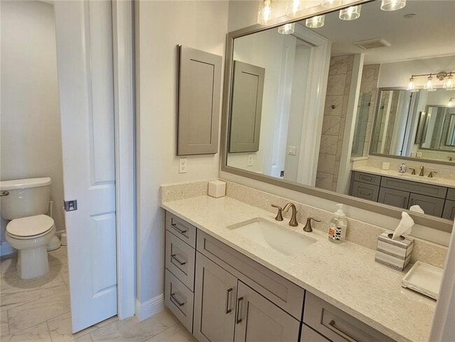 Building Photo - 503 S Tamiami Trl