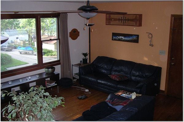 Upper Apartment - 1139 E GORHAM ST APT 2