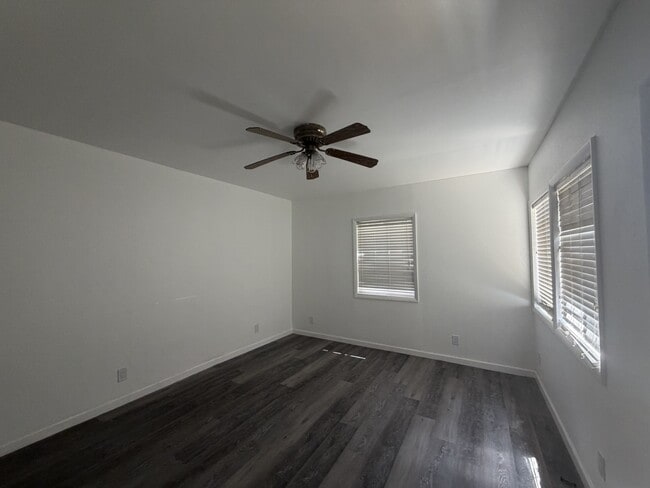 Building Photo - 1241 Wilson Ave