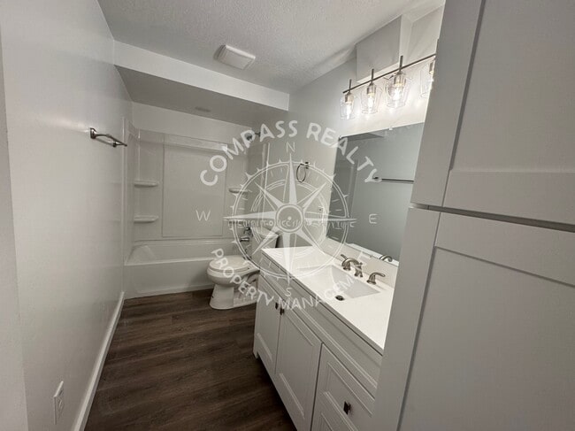 Building Photo - 786 540 N