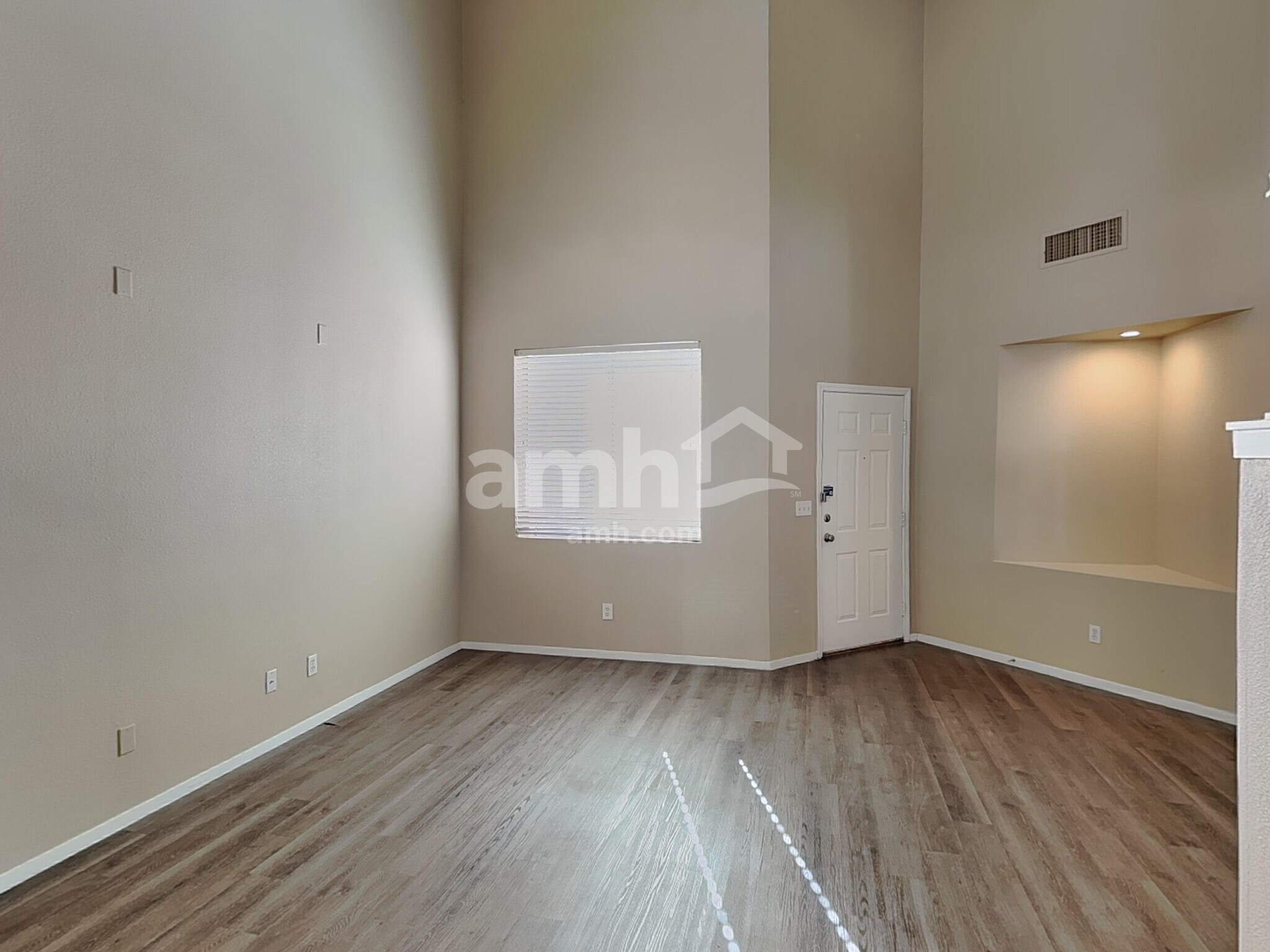 Building Photo - 5934 Bushra Ct