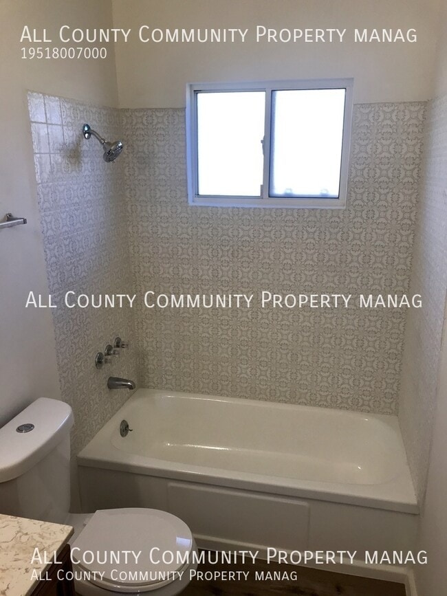 Building Photo - 6080 Daisy Ave