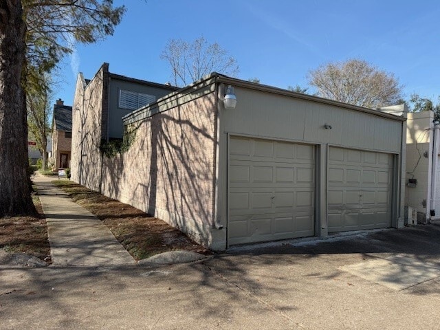 Building Photo - 6511 Kenyon Ln