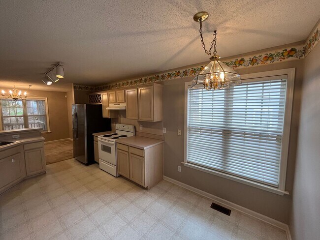 Building Photo - Terrific 3BD, 2BA Home in Prime Location Near Downtown Durham, Southpoint Mall, and RTP