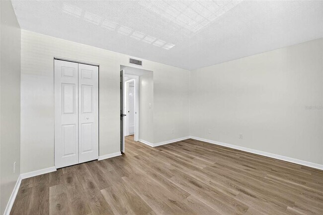 Building Photo - 6308 Newtown Cir