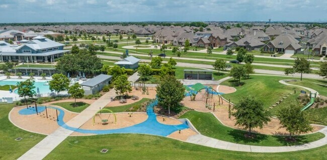 Building Photo - 2323 Hazel Berry St