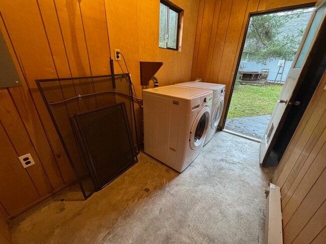 Building Photo - 10027 SW 262nd Pl