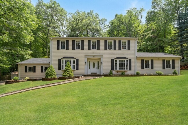 Primary Photo - 68 Briarwood Ave