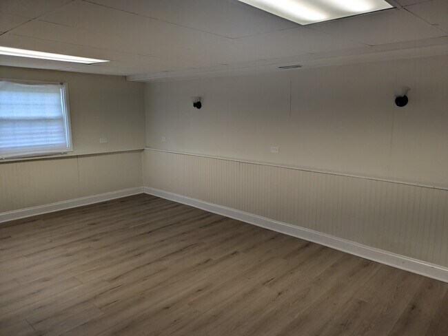 Building Photo - 796 Adele St