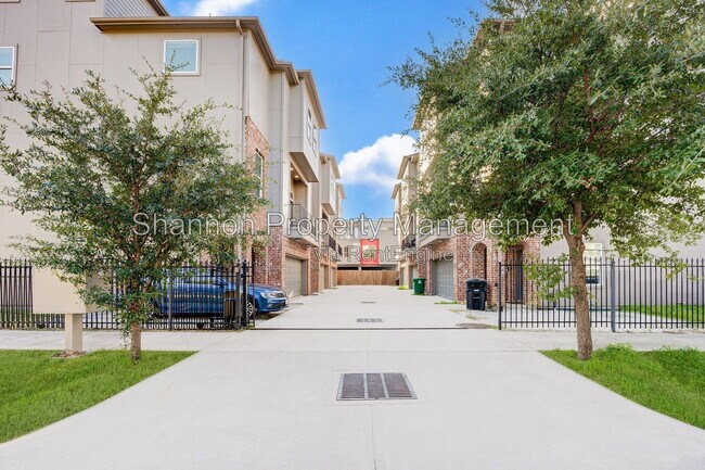 Building Photo - 1603 Colorado St