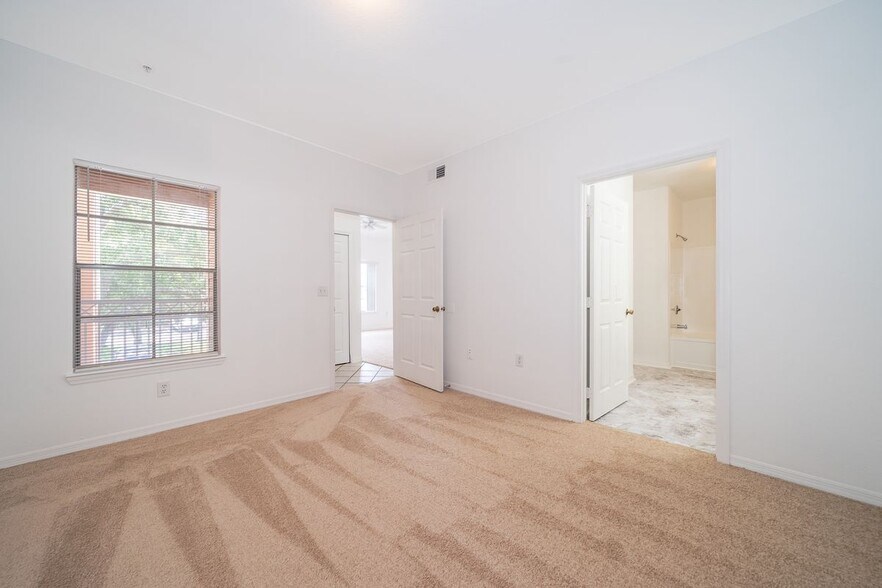 Building Photo - 5144 City St