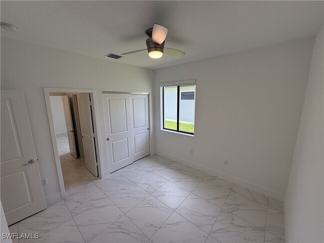 Building Photo - 5109 Panella Ave