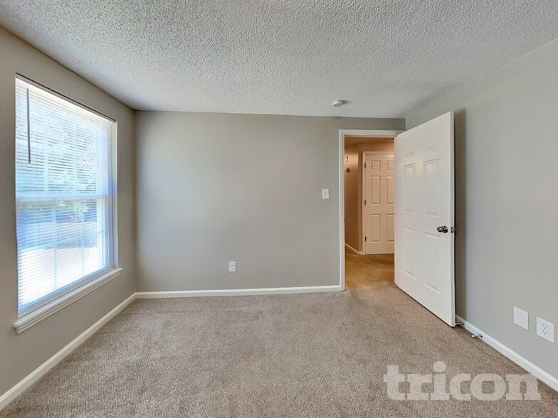 Building Photo - 10733 Downpatrick Pl