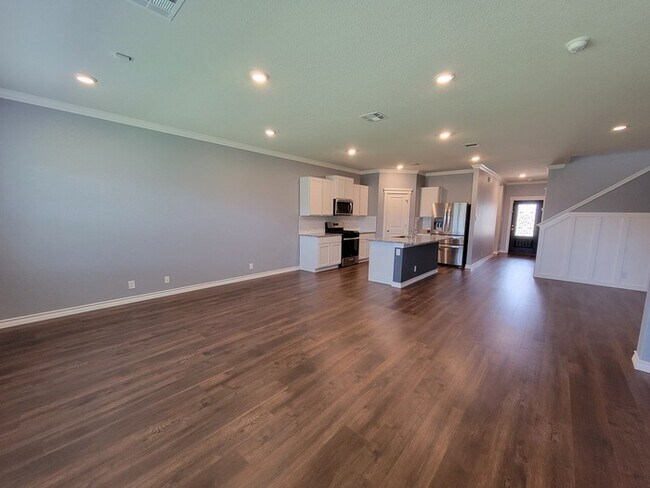 Building Photo - Brookstone Creek Beauty – 4 Bedrooms, 3 Bathrooms, and Smart Features Throughout