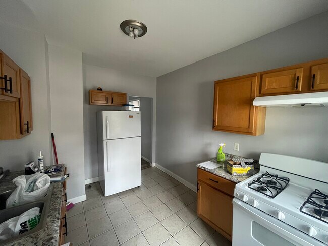 Building Photo - 1917 61st St