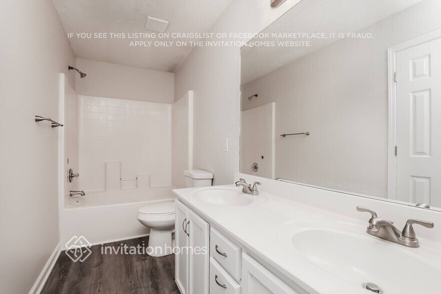 Building Photo - 2108 Long Meadow Dr