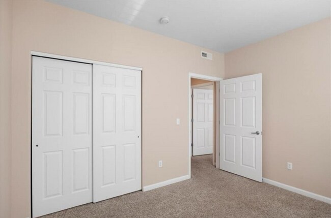 Building Photo - 605 Cougar Bluff Pt