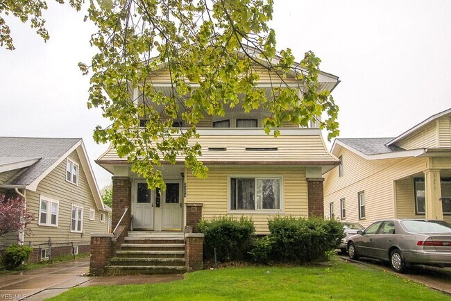 Building Photo - 3274 W 130th St