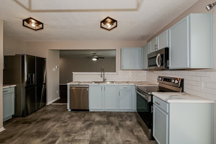 Building Photo - 9676 W Constellation Dr