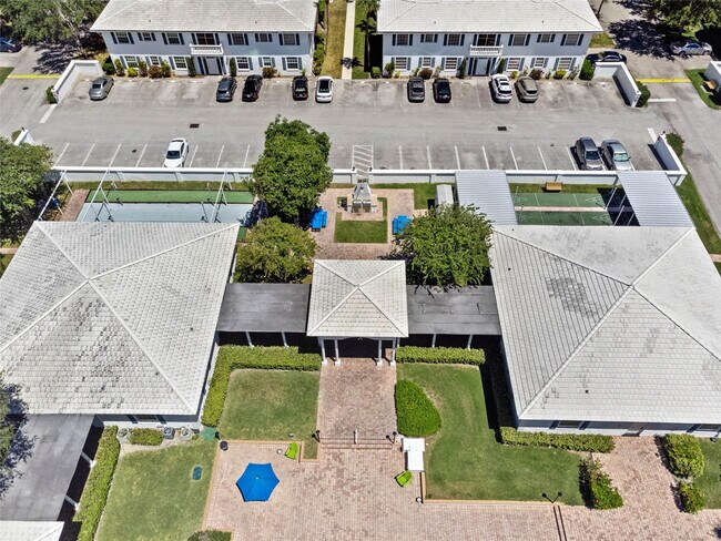 Building Photo - 2151 NE 68th St