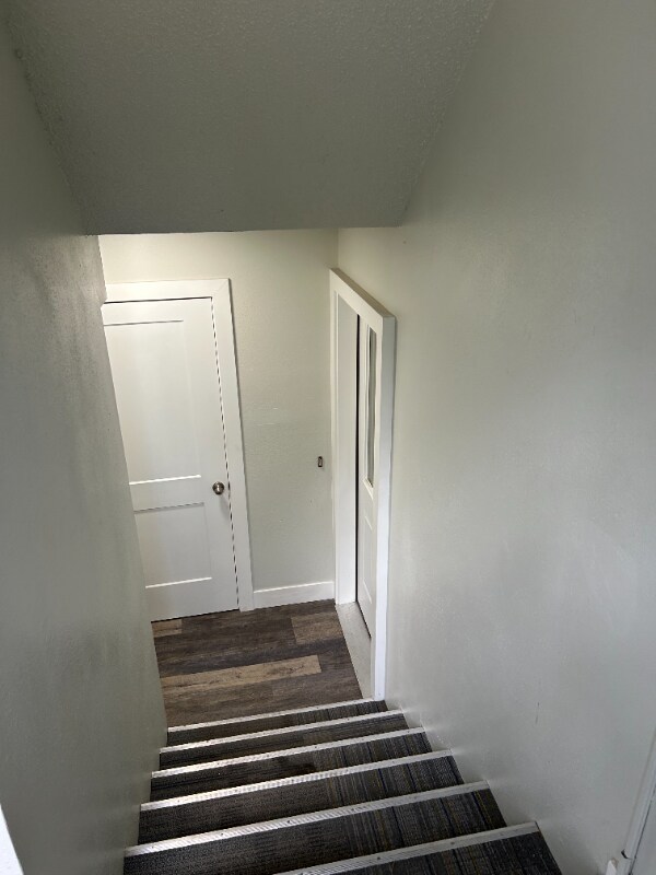 Building Photo - 307 S 15th Ave