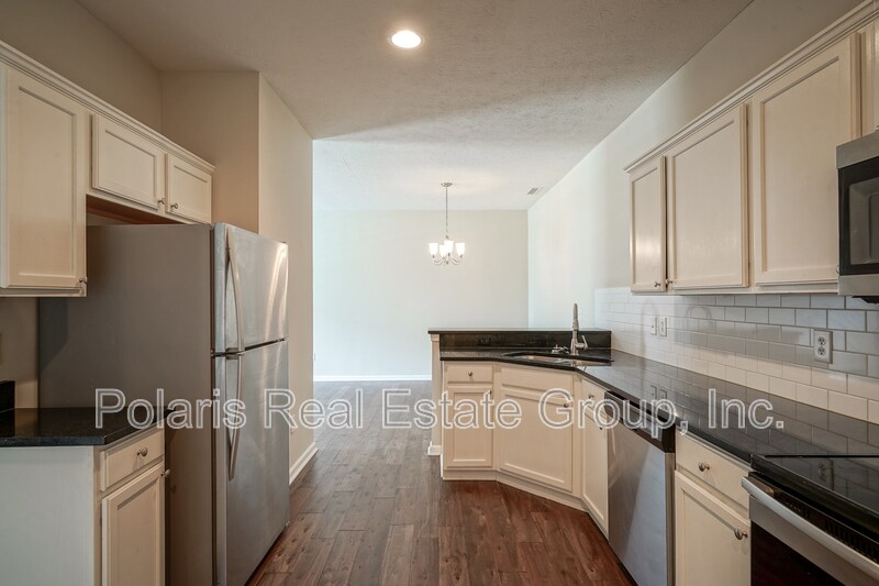 Building Photo - 12175 Bubbling Brook Dr