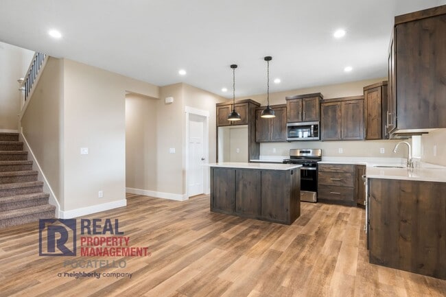 Building Photo - Brand New Construction 4 Bed 3.5 House - 2...