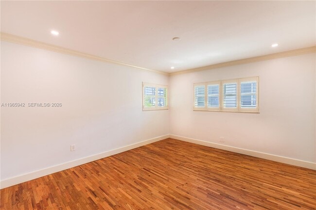 Building Photo - 3911 Ponce de Leon Blvd