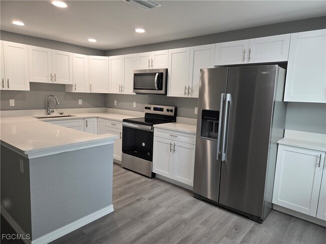 Building Photo - 11451 Char Ann Dr