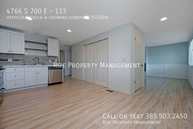 Primary Photo - 4766 S 700 E