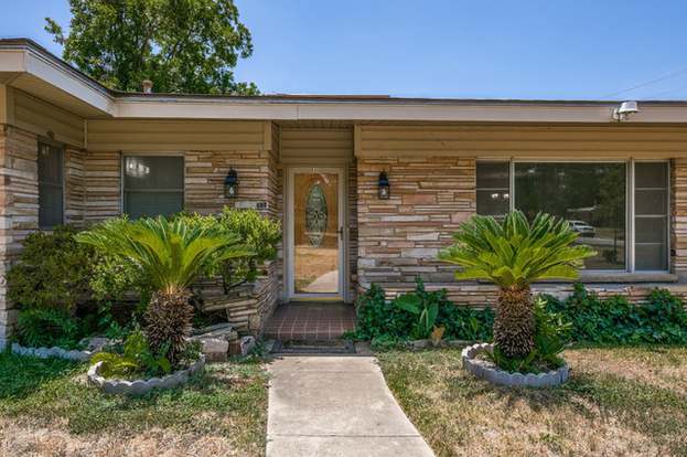 Building Photo - 600 Antler Dr