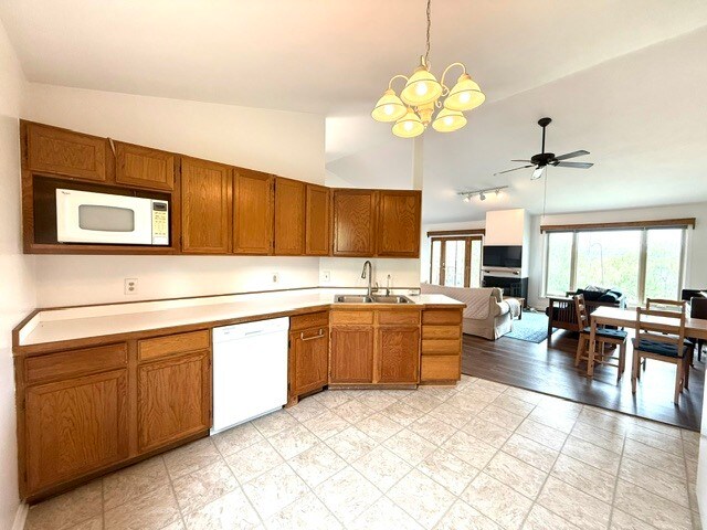 Building Photo - 154 Westview Ln