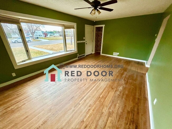 Building Photo - 4 Bed / 2 Bath Home for Rent — Great Falls, MT