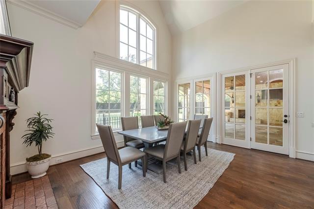 Building Photo - 4311 Brookview Dr