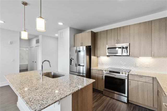 Building Photo - 1500 N Fitzhugh Ave