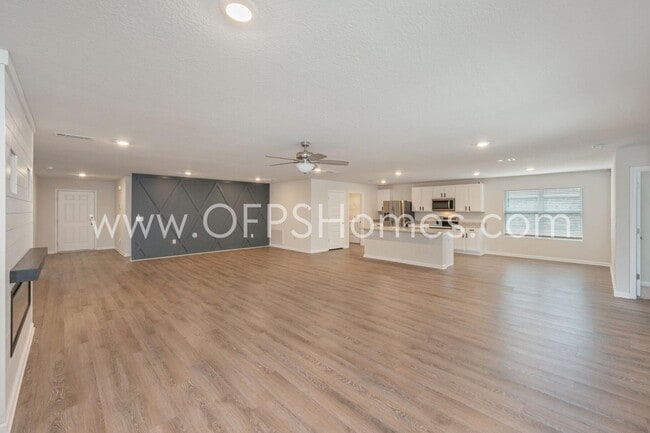 Building Photo - 6705 Sarah Ann Way