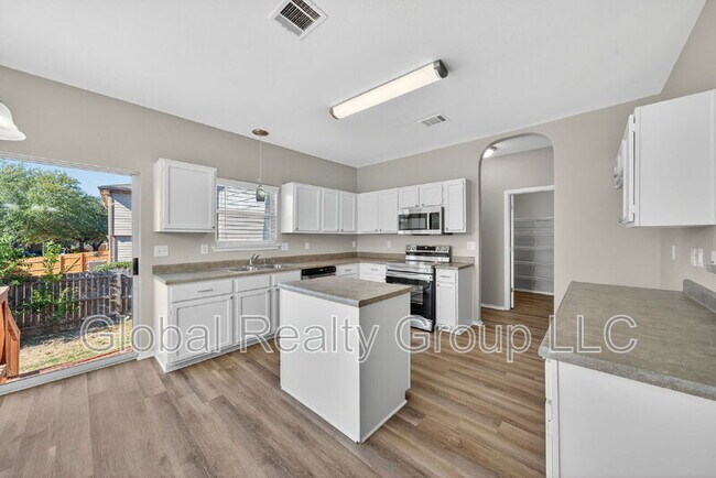 Building Photo - 108 Cirrus Cove