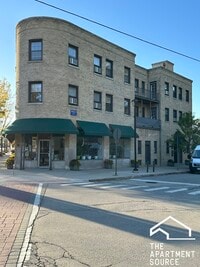 Building Photo - 725 St Johns Ave