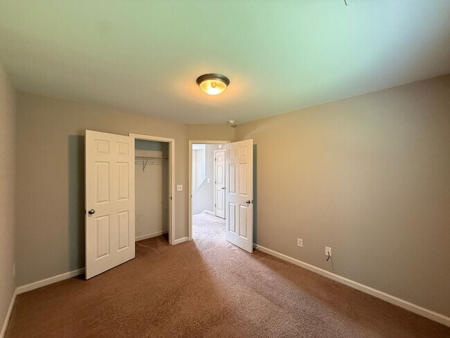 Building Photo - 5813 Huckleberry Ct