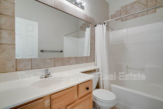 Building Photo - 1315 W Musket Way