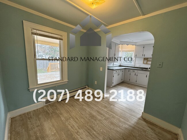 Building Photo - 9 Tardiff St