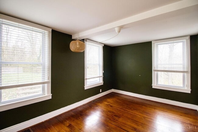 Building Photo - 7249 State Rd