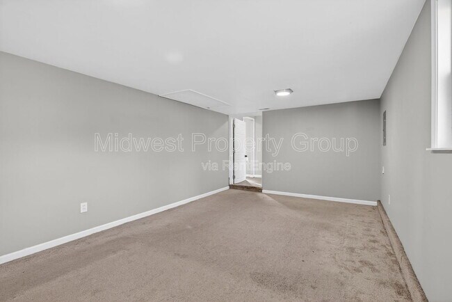 Building Photo - 12035 Krenning Ln