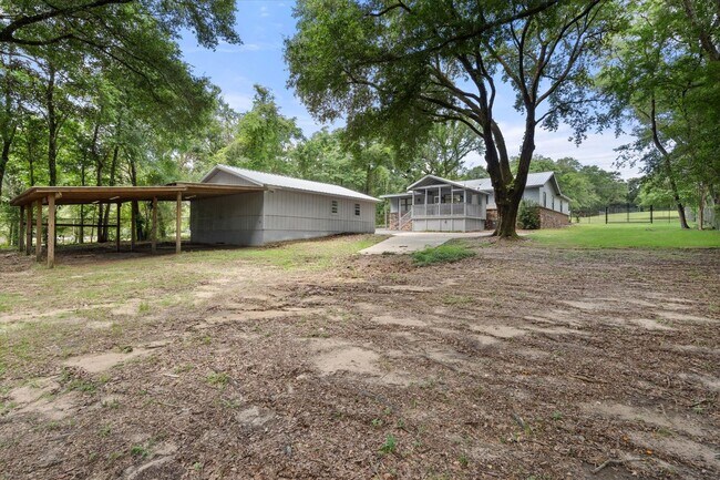 Building Photo - COMPLETELY REMODELED WITH RV/BOAT SHELTER