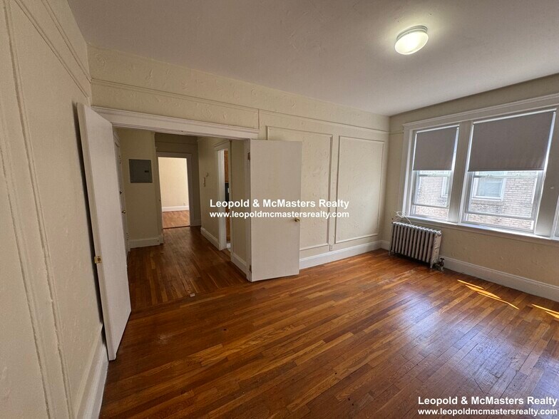 Building Photo - 309 Summit Ave