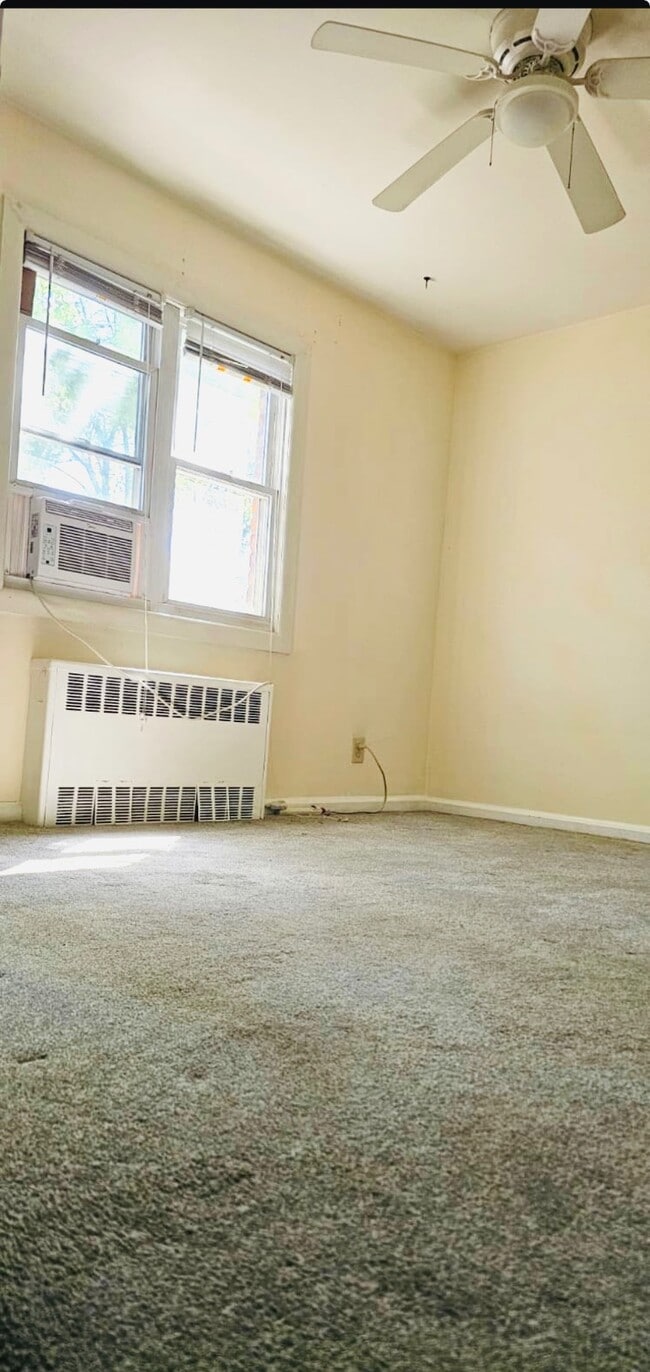 Building Photo - 5 Millers Ln