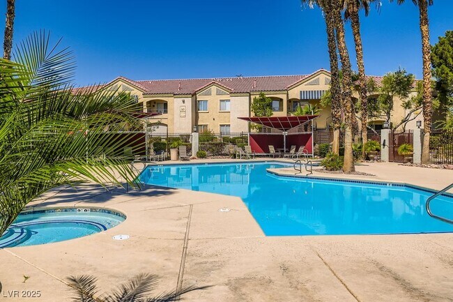 Building Photo - 7885 W Flamingo Rd